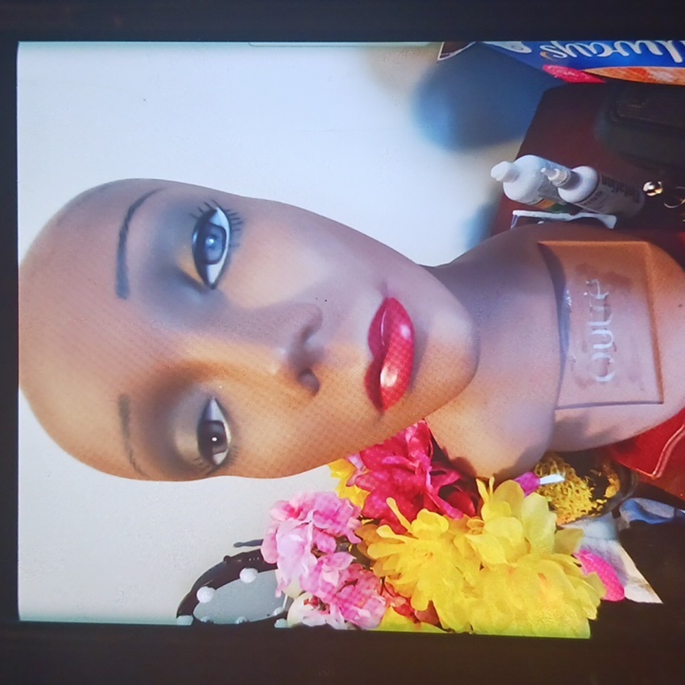 Outre Wig Mannequin Bust Head Wig or Jewelry Display